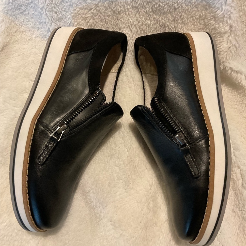 27 Edit Naturalizer Devlyn Leather Loafer - Picture 5 of 6